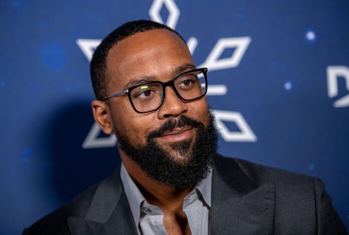 Marcus Jordan poses for shirtless mirror selfie as he enjoys tropical getaway to Hawaii Island with brother and cousins