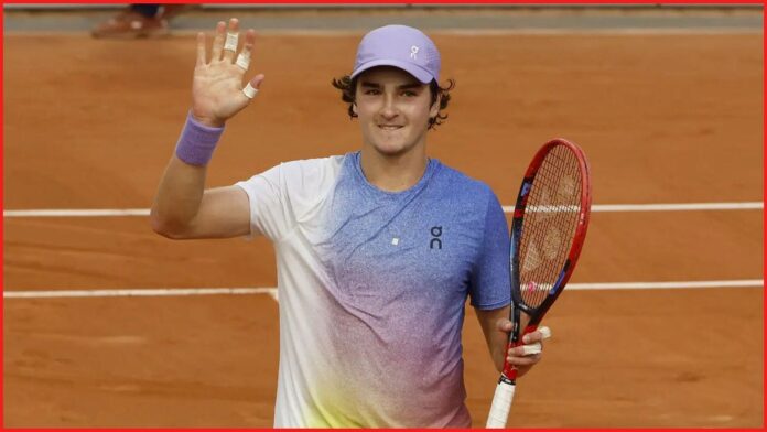WATCH: Joao Fonseca breaks down in tears thinking about mother and grandmother after career-high moment at French Open 2025