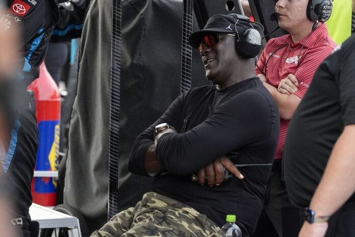 Michael Jordan’s long time agent forecasts Bulls legend to take NBC role personally