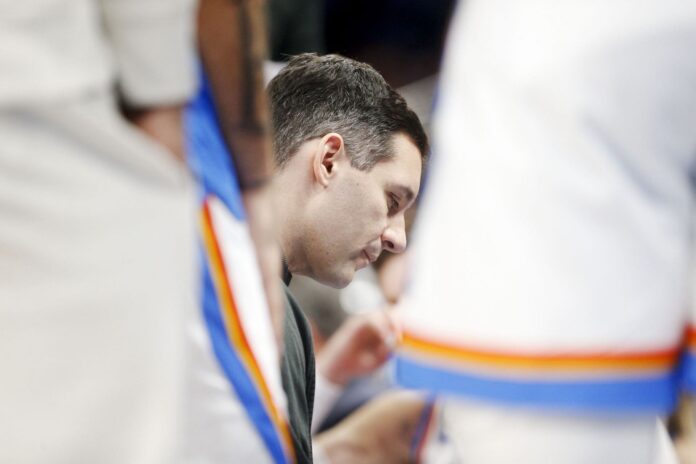 “Think like they’re Red Auerbach”: Charles Barkley bashes OKC HC Mark Daigneault’s lineup changes in NBA Finals