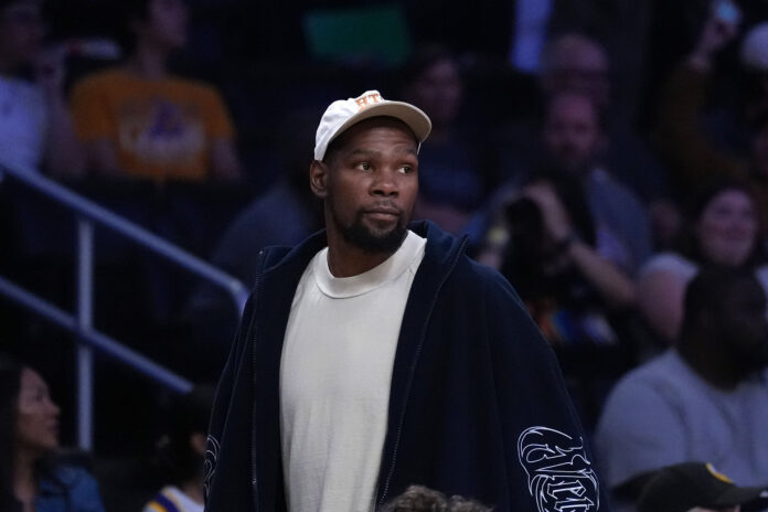 San Antonio takes alternate route in Kevin Durant sweepstakes
