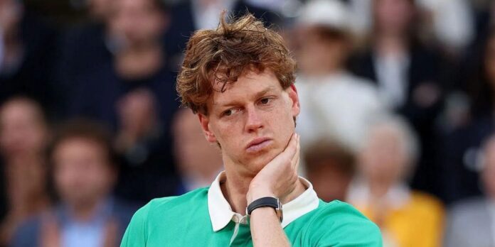 “Jannik Sinner had been crying for 15 minutes” – Italian journalist spills beans on World No. 1’s ordeal after French Open heartbreak