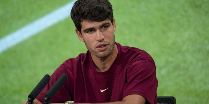 “I’ve had very few days off” – Carlos Alcaraz makes honest admission about his ‘very tiring’ schedule after running out of gas in Wimbledon final