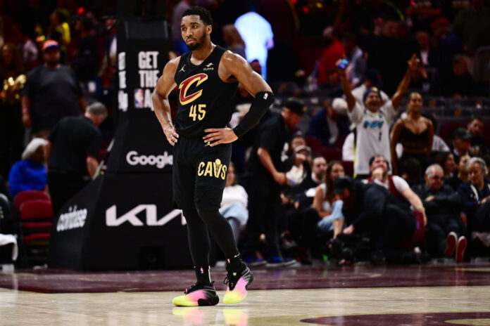 “Make it past the second round”: NBA fans annoyed at Donovan Mitchell for subtle brag about fiancée Coco Jones