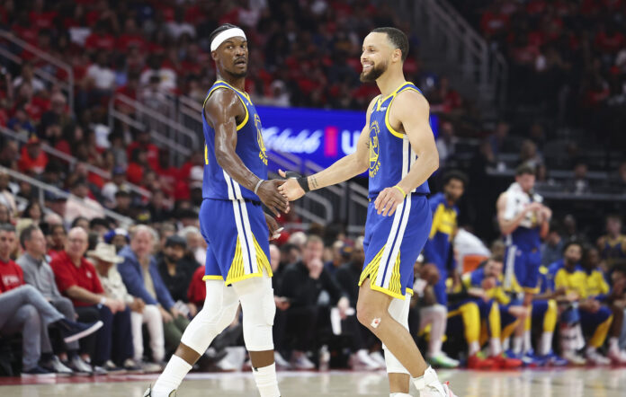 Jimmy Butler absolutely disgusted after stream chat questions if Steph Curry “smells good”