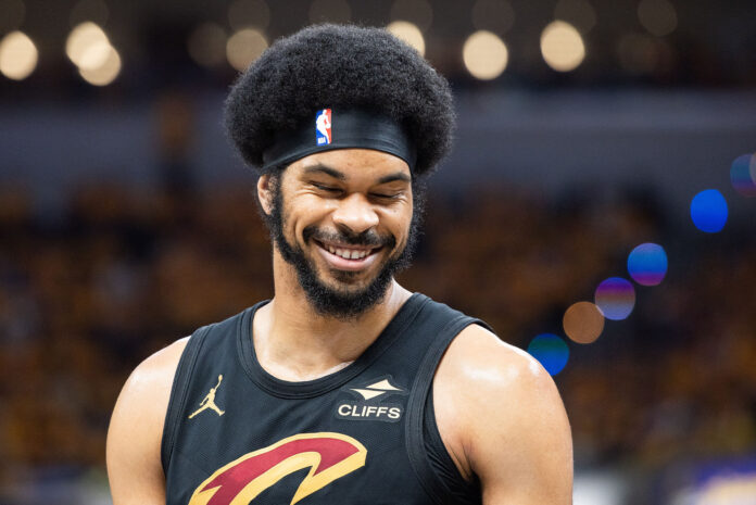 “He too damn big for that”: NBA fans in splits as Jarrett Allen and his wife dance to High School Musical routine at their wedding 