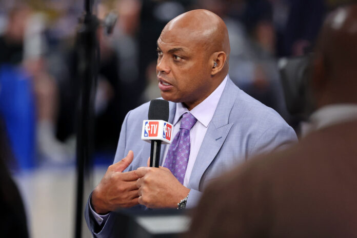 “Our bosses did a s**tty job” – Charles Barkley drops unfiltered take on TNT blindsiding Inside the NBA crew amid ESPN takeover rumors