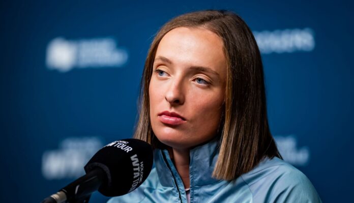 “There was a lot of weird things” – Iga Swiatek calls out Polish media over ‘ridiculous’ stories as she admits she doesn’t read news about herself