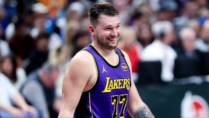 “Put four people” – Luka Doncic gives dunk contest participant a hard time as judge despite jumping over 3 guys