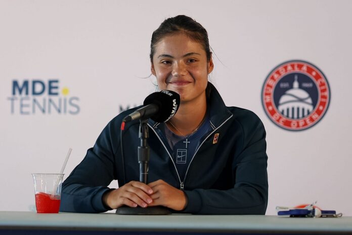 PICTURES: Emma Raducanu all smiles as she enjoys ‘spontaneous’ escape to New England with friends ahead of Cincinnati Open
