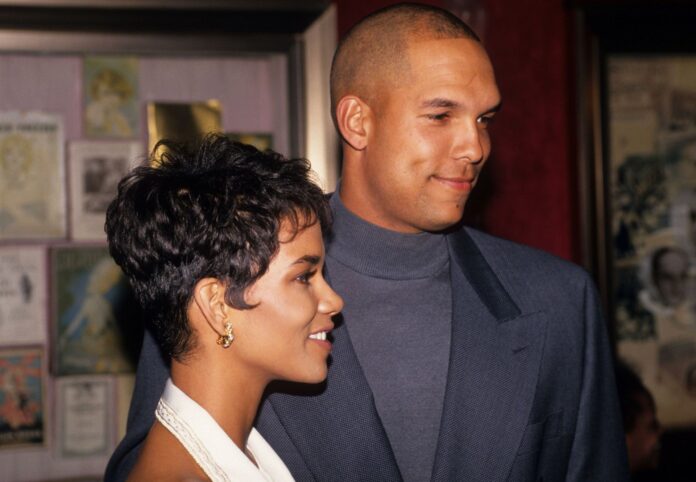 $13,000,000 former NBA star’s fierce response to criticism over David Justice’s Halle Berry ‘disrespect’