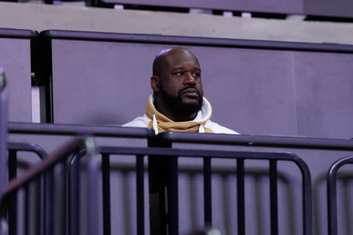 Ex-Lakers trainer Gary Vitti recalls the time Shaquille O’Neal hurled used toilet paper at him in urinal incident: “That’s disgusting”