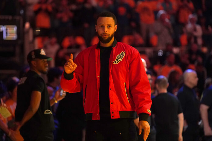 Watch: Chongqing welcomes Steph Curry with spectacular drone show on Curry Brand tour 