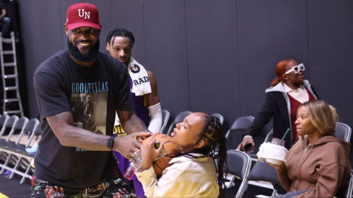 “Yo creepy a**”: LeBron James can’t stop himself after Savannah James makes daughter Zhuri’s full circle moment public