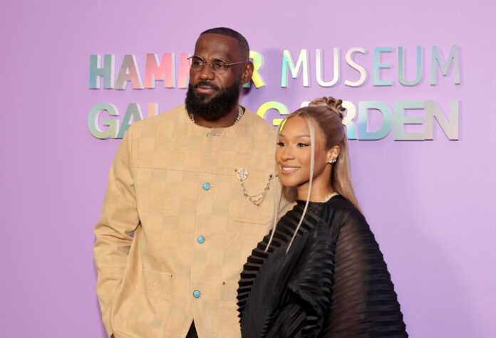 “Don’t do me bro”: LeBron James’ wife Savannah James’s priceless reaction to “Gazillionaire” jab