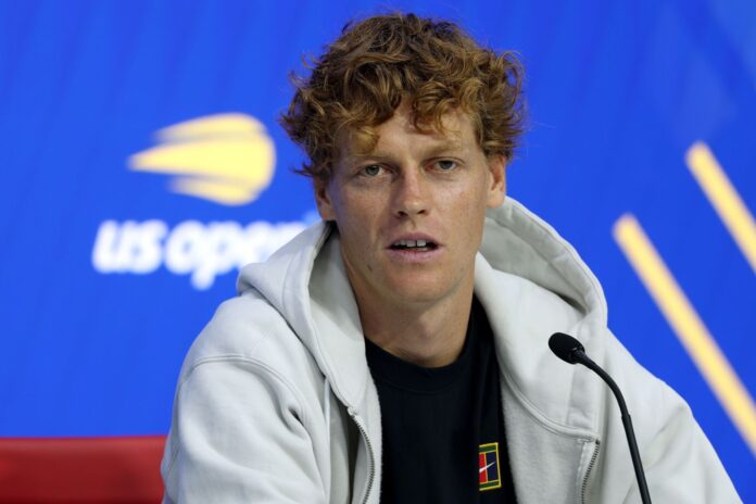 “This ‘woe-is-me’ act is pathetic & insulting”: Fans react to Jannik Sinner revealing he promised to quit tennis to ease his parents’ financial burden