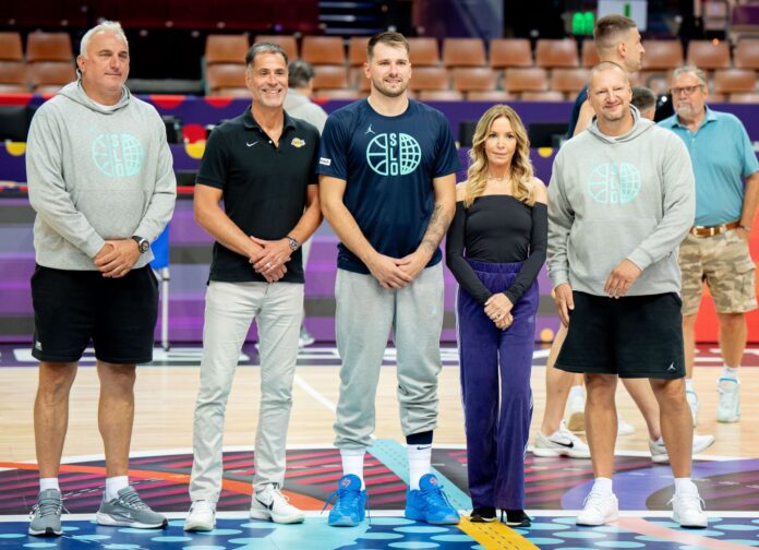 “Never had a player come to the Lakers & be as sad” – Longtime Lakers owner Jeanie Buss reveals Luka Doncic embracing LA after initial discomfort
