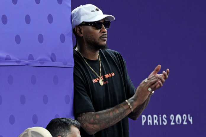 Carmelo Anthony dishes sarcastic reply to Knicks legend against his jersey retirement: “Respect”