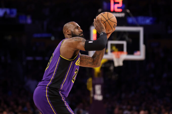 “Cowardly” – LeBron James’ former teammate slams NBA’s new rules for unsuccessful end-of-period heaves